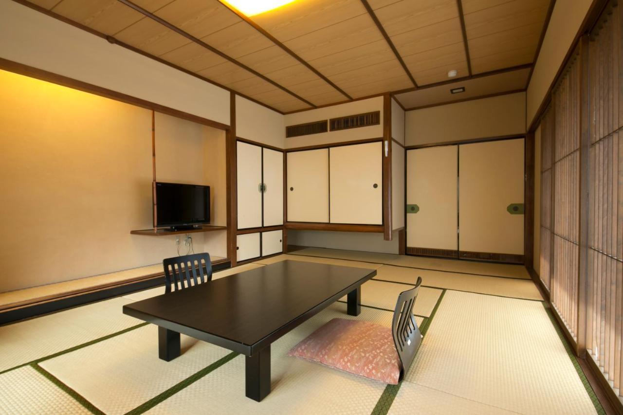 Shikanoyu Hotel Komono Екстериор снимка